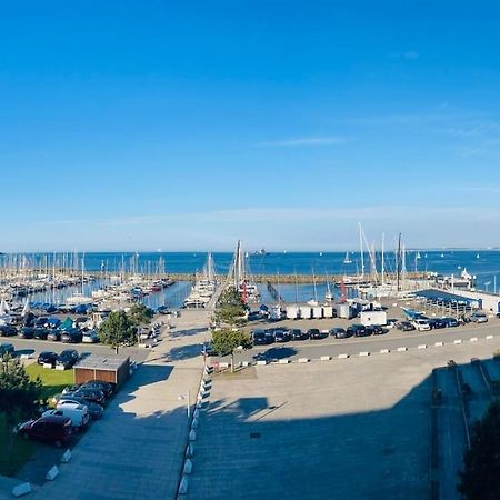 Appartement Panoramablick Und Den Strand Direkt Vor Der Tuer à Kiel Extérieur photo