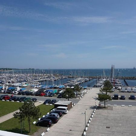 Appartement Panoramablick Und Den Strand Direkt Vor Der Tuer à Kiel Extérieur photo