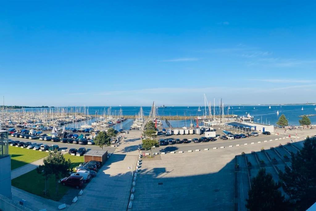 Appartement Panoramablick Und Den Strand Direkt Vor Der Tuer à Kiel Extérieur photo