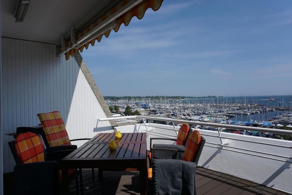 Appartement Panoramablick Und Den Strand Direkt Vor Der Tuer à Kiel Extérieur photo