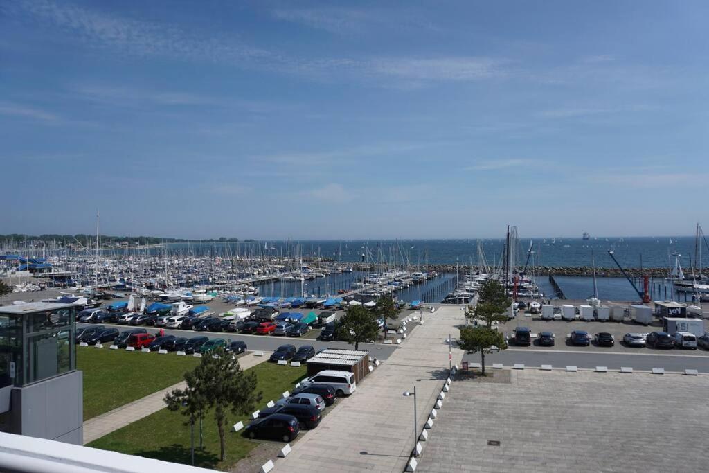 Appartement Panoramablick Und Den Strand Direkt Vor Der Tuer à Kiel Extérieur photo